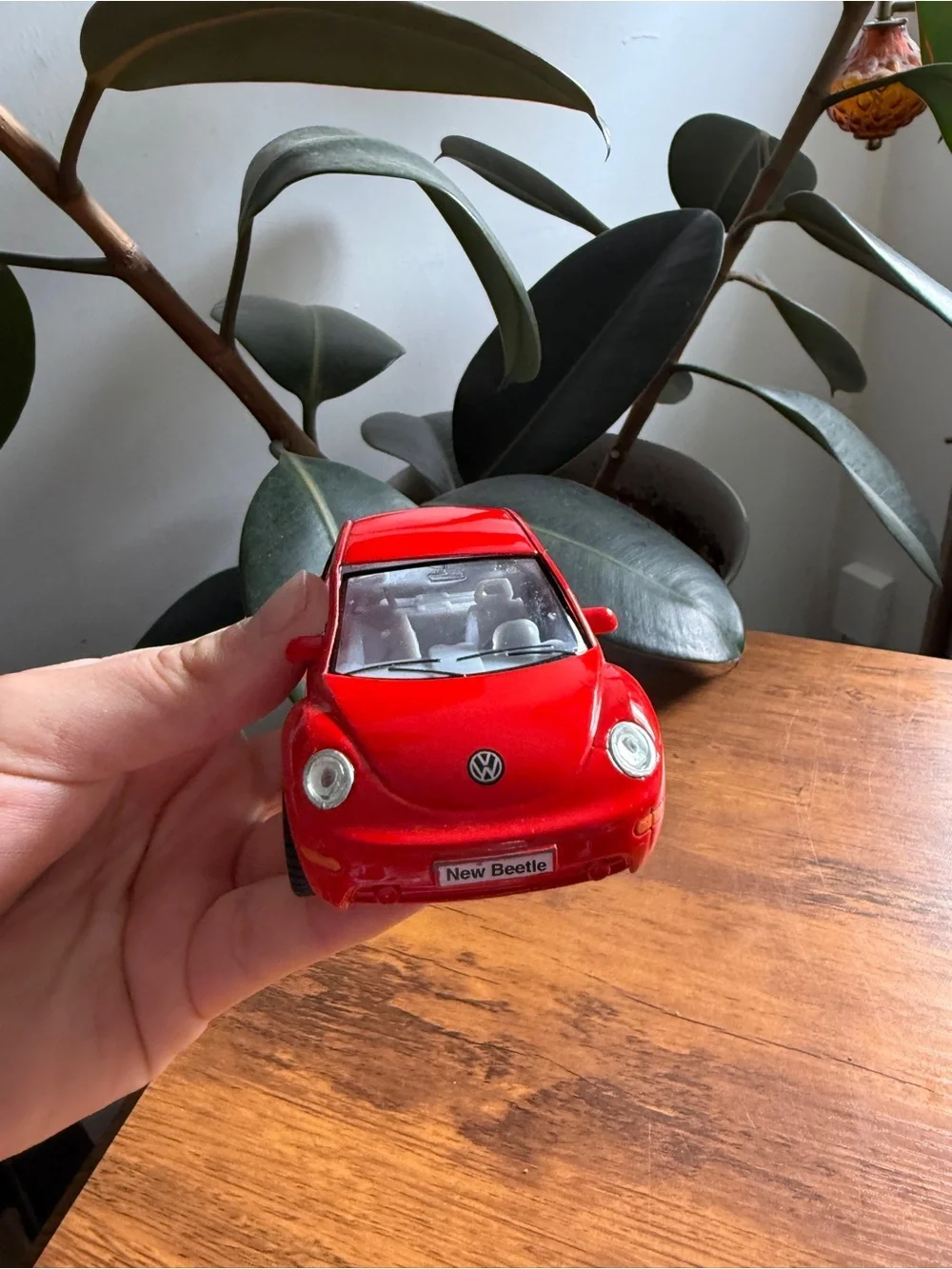 Red Toy Beetle Car KINSMART- Classic Ride-On Style
